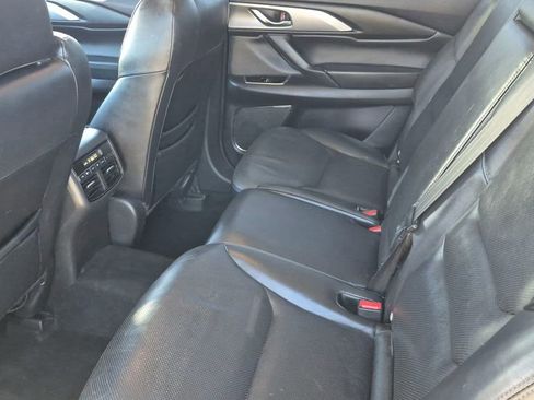 Used 2018 MAZDA CX-9 Touring w/ Touring Premium Package image 13