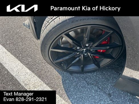 Used 2022 Kia Stinger GT2 w/ Scorpion Package RWD image 9