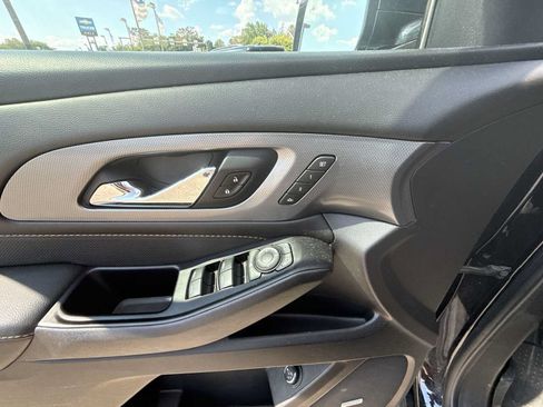Certified 2020 Chevrolet Traverse Premier w/ LPO, Floor Liner Package AWD/4WD image 24