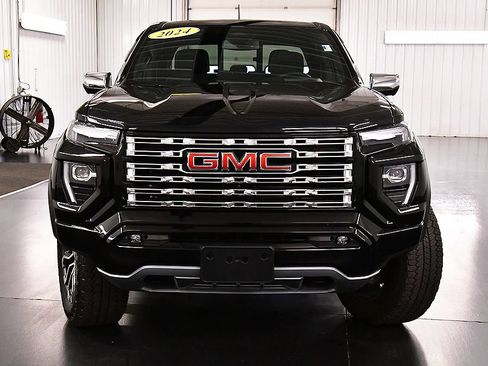 Used 2024 GMC Canyon Denali AWD/4WD image 2