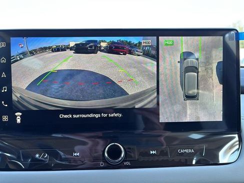 New 2025 Mitsubishi Outlander SE image 24