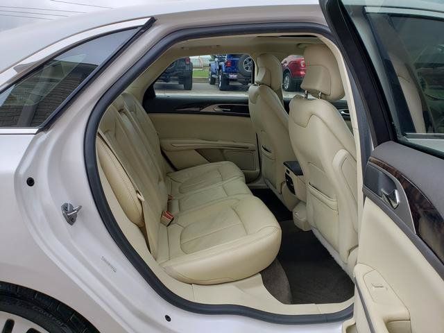 Used 2015 Lincoln MKZ w/ Equipment Group 102A Reserve FWD image 17