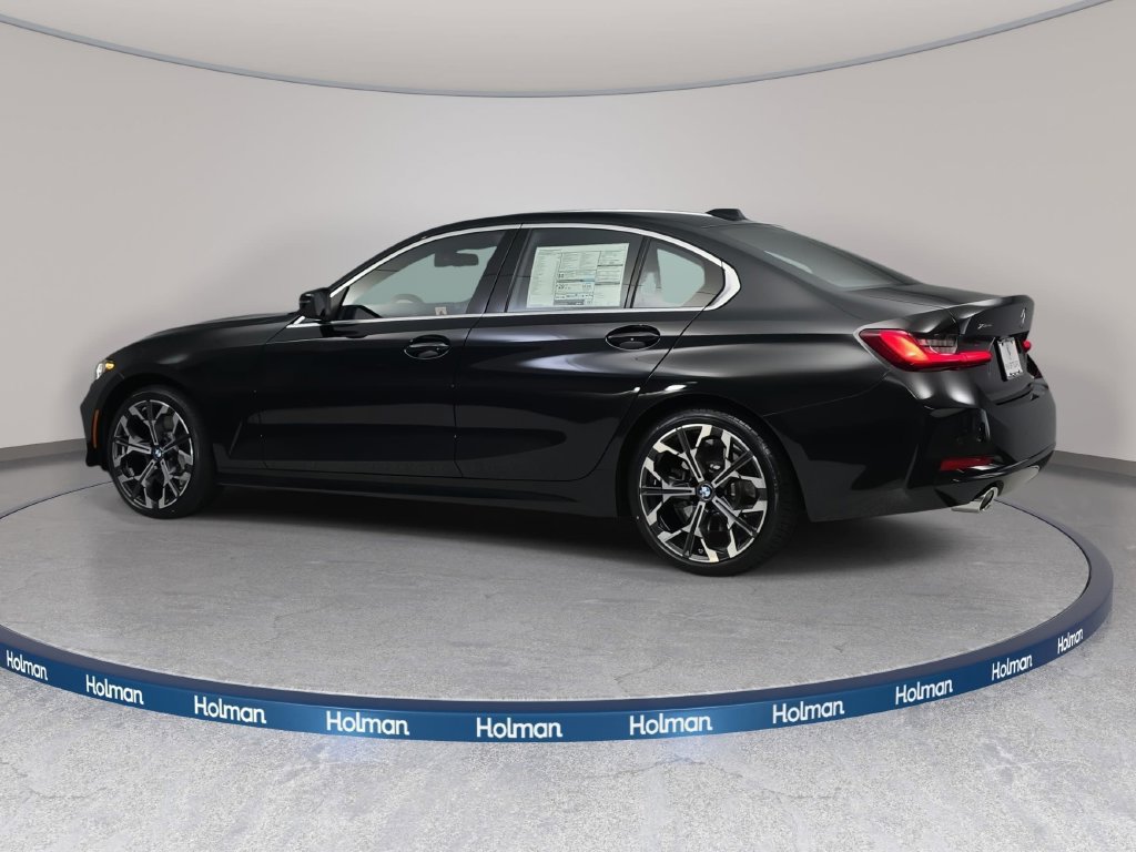 Used 2026 BMW 330i xDrive Sedan w/ Premium Package AWD/4WD image 7