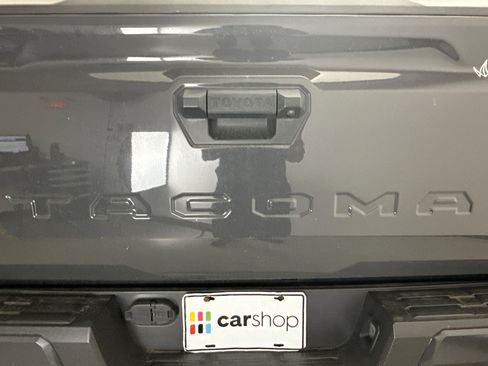 Used 2025 Toyota Tacoma SR5 AWD/4WD image 3