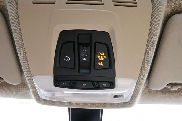 Used 2018 BMW 320i xDrive Sedan AWD/4WD image 42