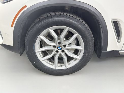 Used 2019 BMW X5 xDrive40i w/ Convenience Package AWD/4WD image 32