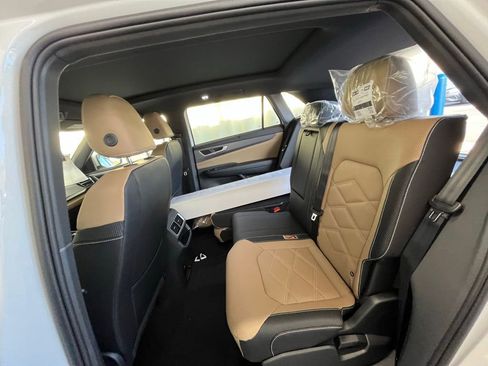 New 2026 Volkswagen Atlas Cross Sport SE image 22