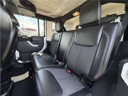 Used 2015 Jeep Wrangler Unlimited Sport AWD/4WD image 23