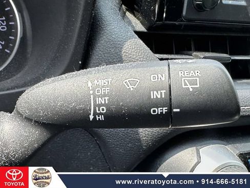 Used 2019 Toyota RAV4 LE w/ Carpet Mat Package AWD/4WD image 30