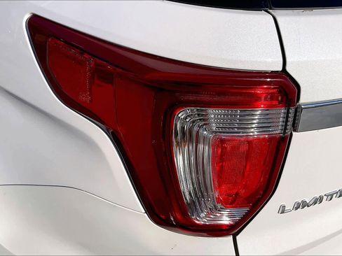 Used 2016 Ford Explorer Limited w/ Equipment Group 301A image 27