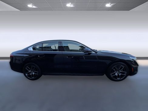 Used 2026 BMW 530i RWD image 8