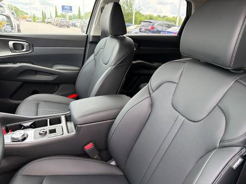 New 2026 Kia Sorento EX FWD image 17