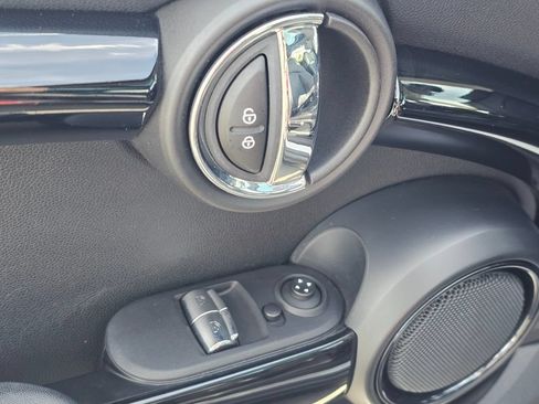 Used 2017 MINI Cooper S FWD image 28