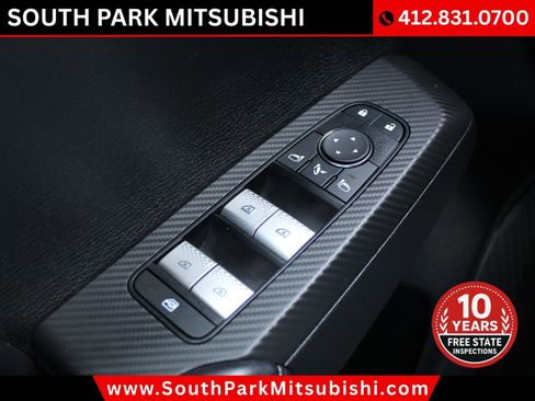 Used 2025 Mitsubishi Outlander SE AWD/4WD image 24