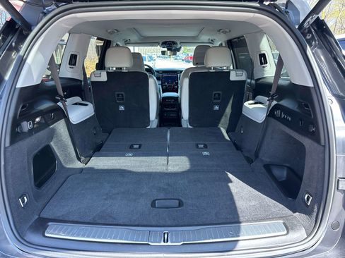 Used 2022 Jeep Grand Cherokee L Overland w/ Luxury Tech Group IV AWD/4WD image 13