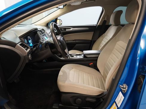 Used 2019 Ford Fusion S FWD image 5