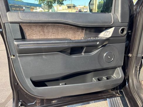 Used 2020 Ford Expedition Max Limited AWD/4WD image 10