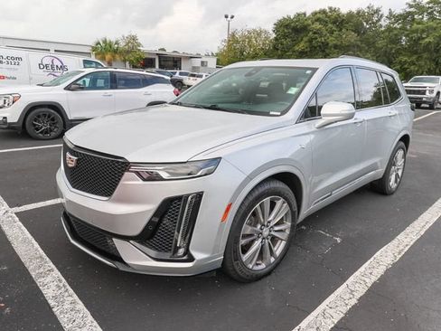 Used 2020 Cadillac XT6 Sport AWD/4WD image 2