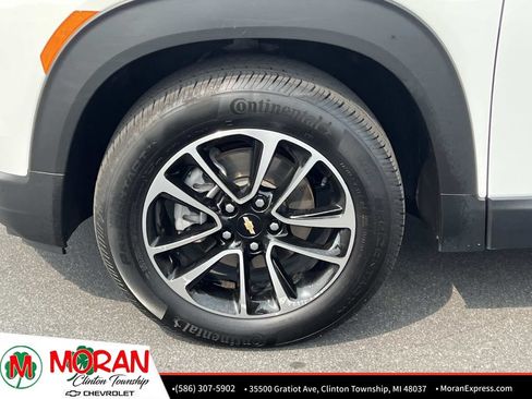 Certified 2024 Chevrolet TrailBlazer LT w/ Driver Confidence Package AWD/4WD image 10