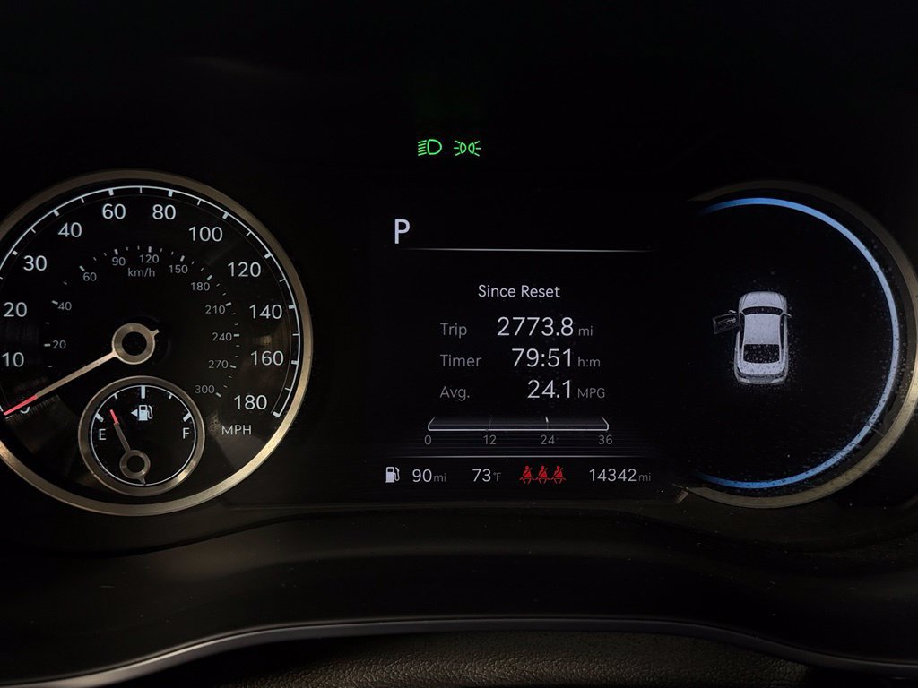 Used 2026 Genesis G70 2.5T RWD image 15
