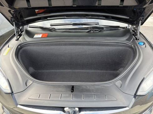 Used 2016 Tesla Model X P90D image 36