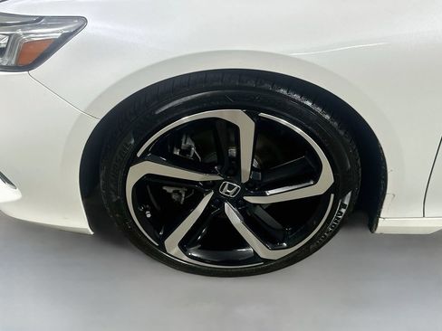 Used 2021 Honda Accord Sport image 8