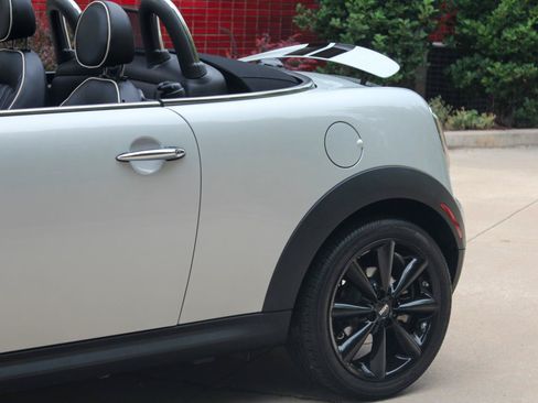 Used 2013 MINI Cooper Roadster S FWD image 5