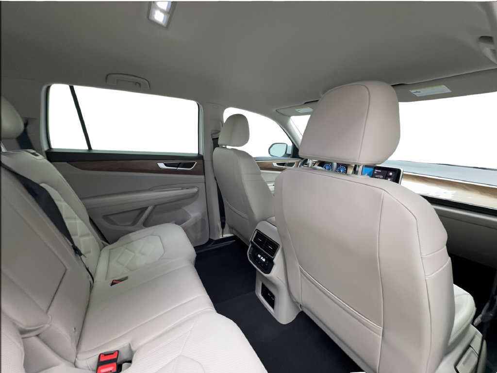 Used 2026 Volkswagen Atlas SE FWD image 30