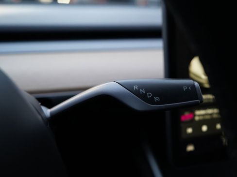 Used 2020 Tesla Model Y Performance image 44