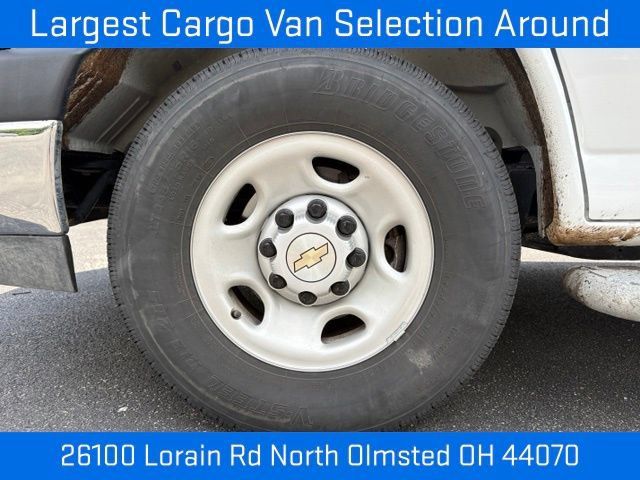 Used 2025 Chevrolet Express 2500 w/ Driver Convenience Package RWD image 17