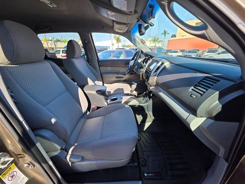 Used 2013 Toyota Tacoma 4x4 Double Cab image 10