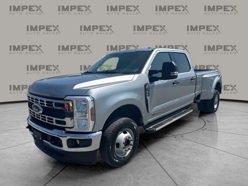 Used 2024 Ford F350 XLT w/ Snow Plow/Camper Package AWD/4WD image 1