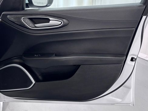 Used 2019 Alfa Romeo Giulia AWD image 20