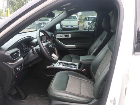 Used 2023 Ford Explorer Timberline w/ Timberline Technology Package AWD/4WD image 35