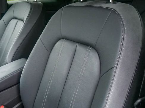 Used 2023 Audi Q4 e-tron Premium Plus w/ Premium Plus image 21