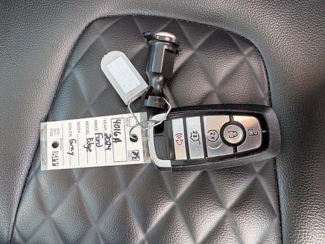 Used 2024 Ford Edge Titanium AWD/4WD image 6