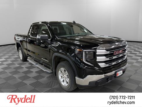 Used 2022 GMC Sierra 1500 SLE AWD/4WD image 4