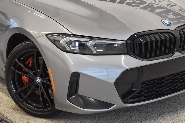 Used 2023 BMW 330e xDrive w/ M Sport Package AWD/4WD image 29
