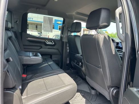 Used 2024 Chevrolet Silverado 1500 RST w/ Redline Edition AWD/4WD image 31