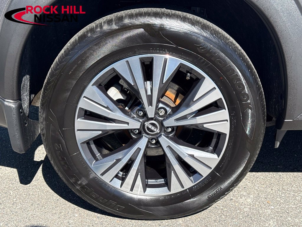 Used 2023 Nissan Rogue SV FWD image 10