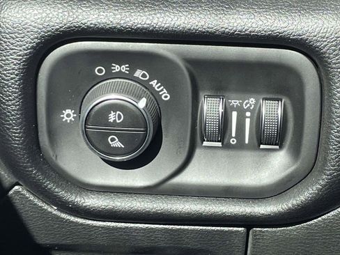 New 2026 RAM 1500 Big Horn AWD/4WD image 12