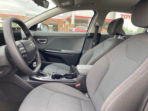 Used 2025 Kia K4 LXS image 10