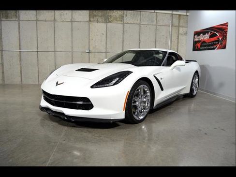 Used 2018 Chevrolet Corvette Stingray Coupe w/ Battery Protection Package RWD image 4