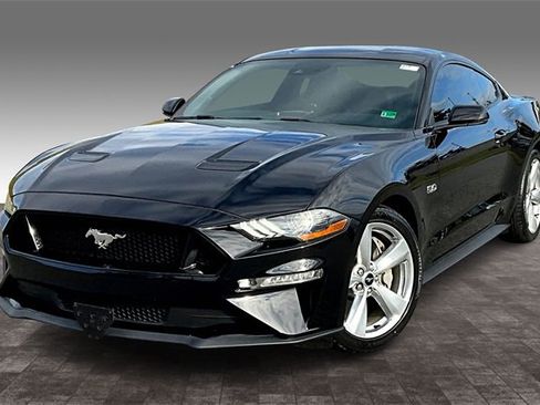 Used 2019 Ford Mustang GT Premium w/ Equipment Group 401A image 3