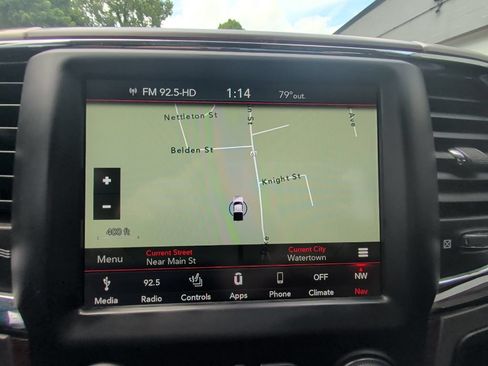 Used 2018 RAM 2500 Laramie w/ Convenience Group AWD/4WD image 21