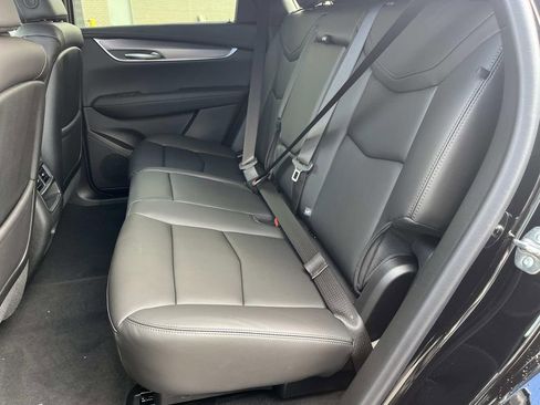New 2026 Cadillac XT5 Luxury image 19