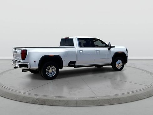 New 2026 GMC Sierra 3500 Denali Ultimate AWD/4WD image 8