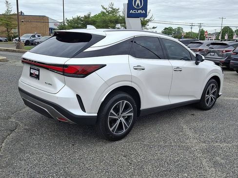 Used 2024 Lexus RX 350 Premium w/ Cold Area Package FWD image 4