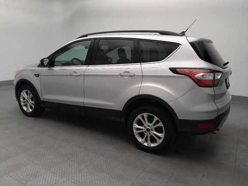 Used 2018 Ford Escape SE w/ SE Sync 3 Package FWD image 3