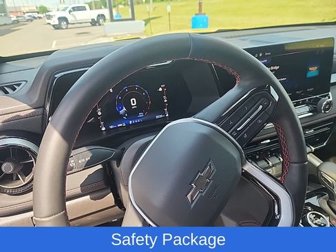 Used 2023 Chevrolet Colorado Z71 w/ Z71 Convenience Package 2 AWD/4WD image 17